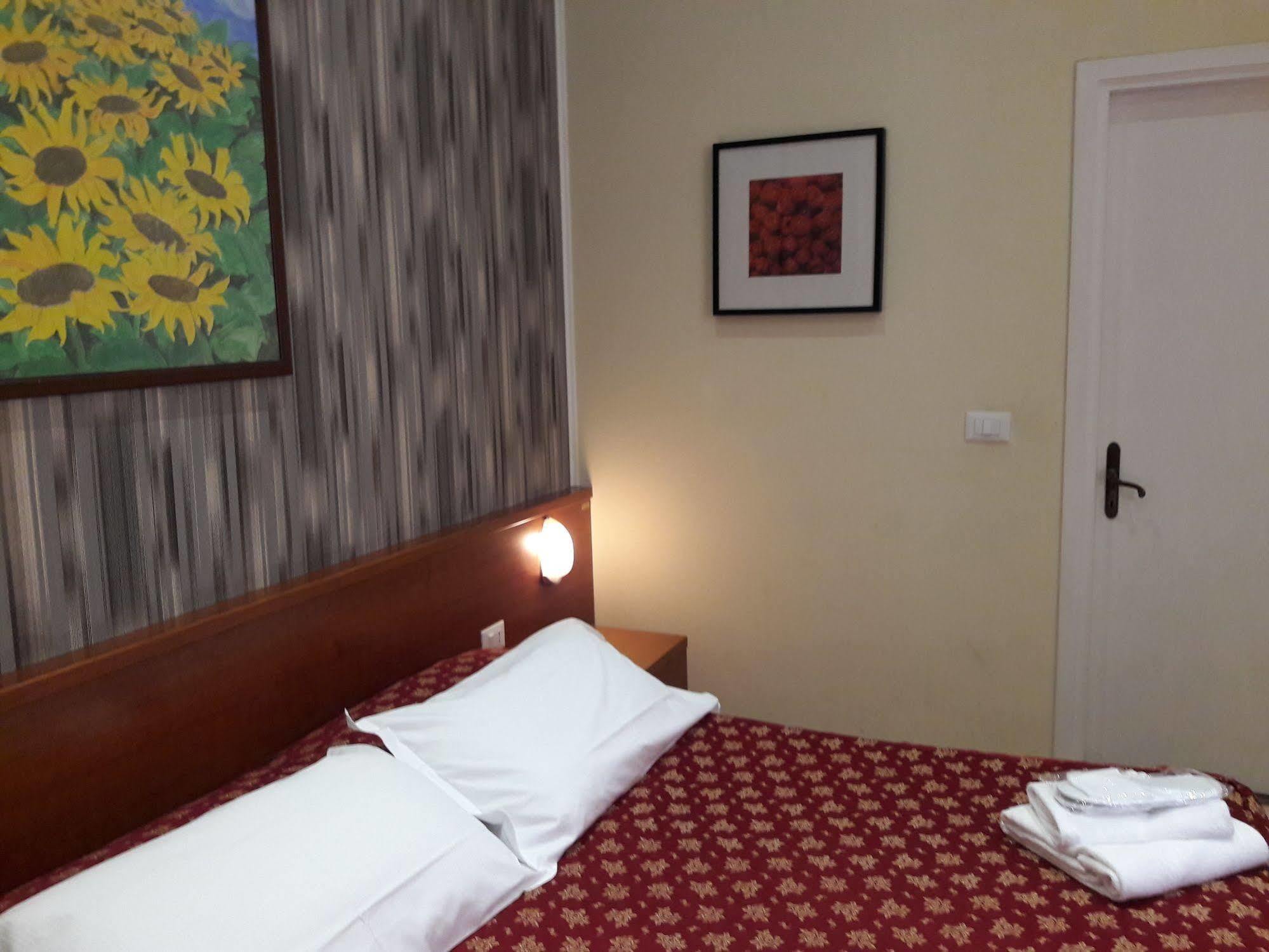 Hotel Mimosa Pantheon Rzym Zewnętrze zdjęcie
